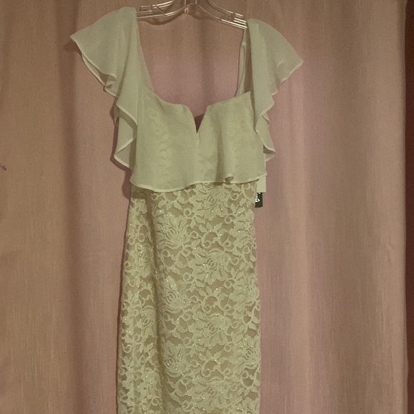 MAKE OFFER! MUST GO! NWT Cream/white off shoulder lace Cocktail dress - … - Picture 7 of 8
